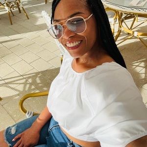 Meet your Posher, Tatanisha